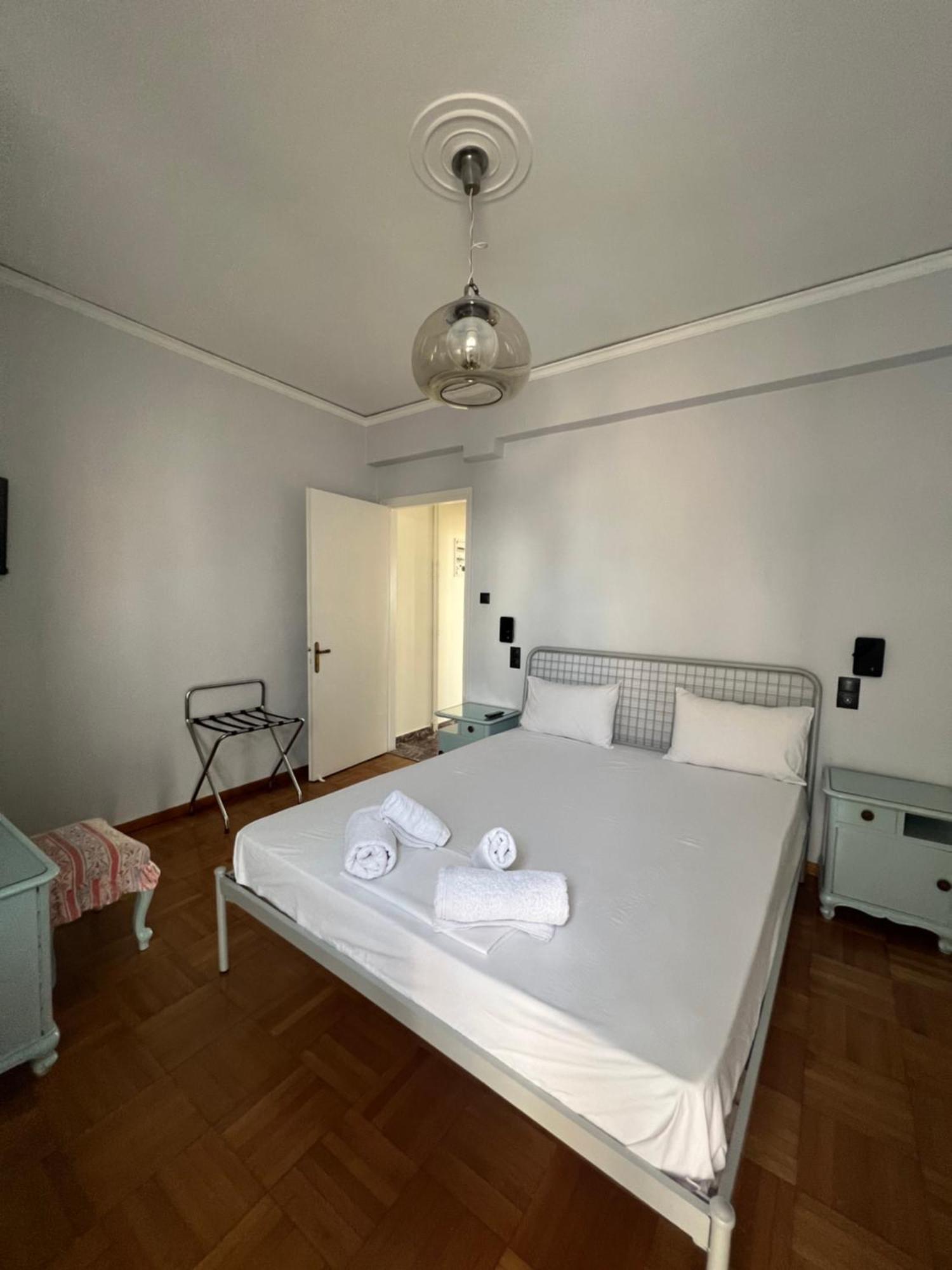 Happy Place! Big, Bright & Central - Ideal For Families And Groups Of Friends Patras Exterior photo